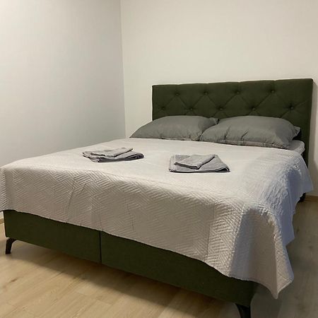 Ar Mykonos Oasis Appartement Košice Buitenkant foto