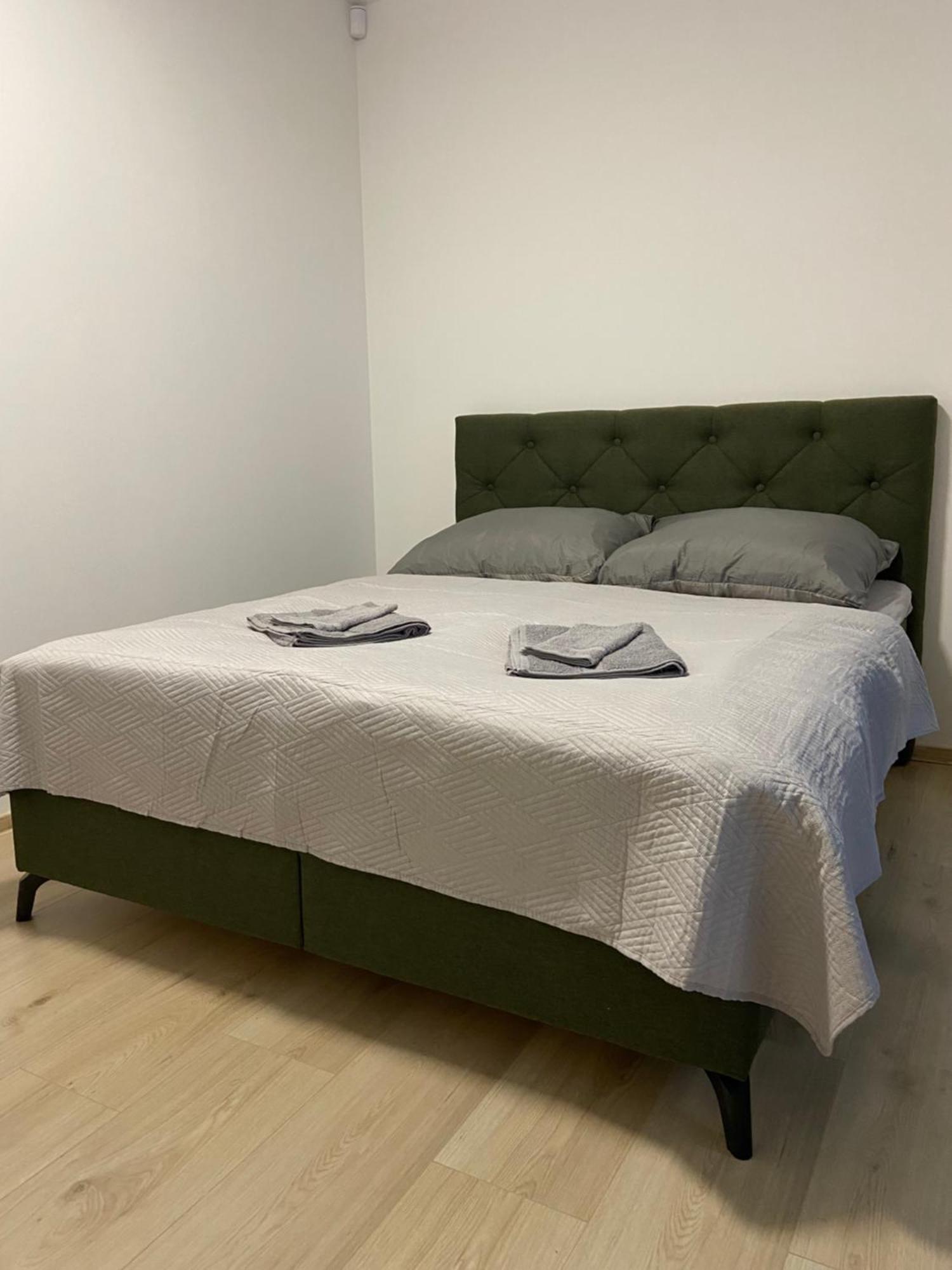 Ar Mykonos Oasis Appartement Košice Buitenkant foto