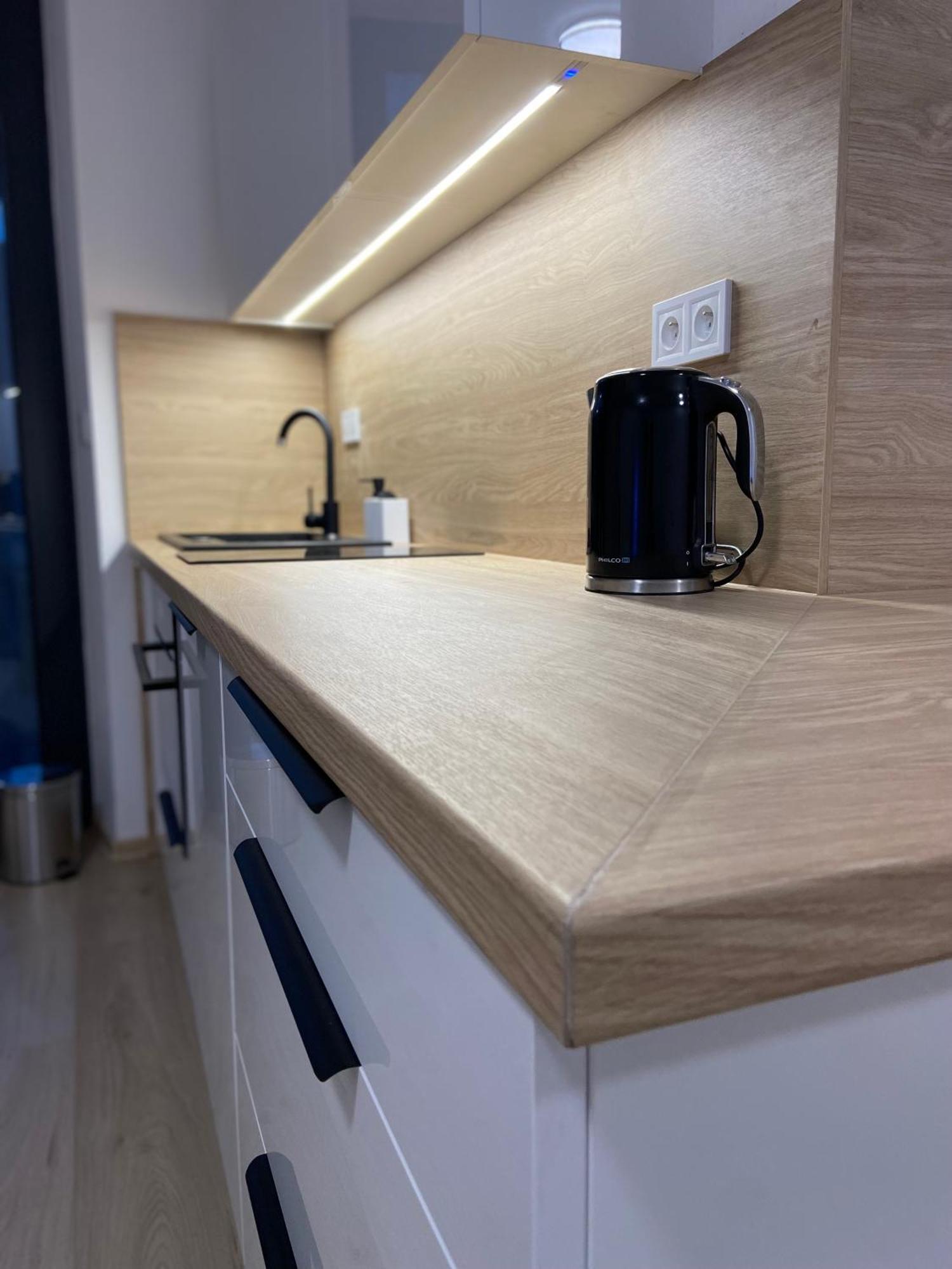 Ar Mykonos Oasis Appartement Košice Buitenkant foto